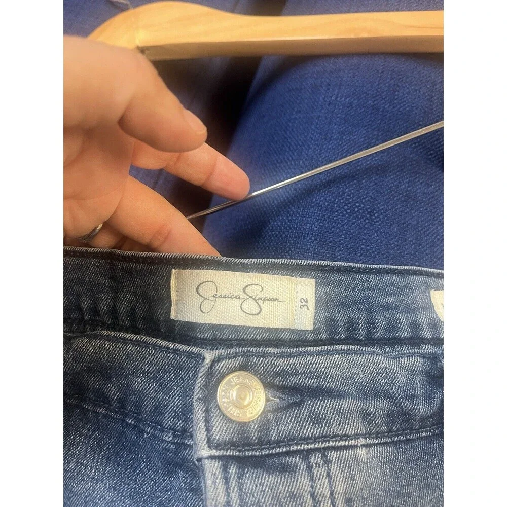 Jessica Simpson Infinite High-Waist Cut Off Jean Shorts - Size 32 Knit‎ Patch